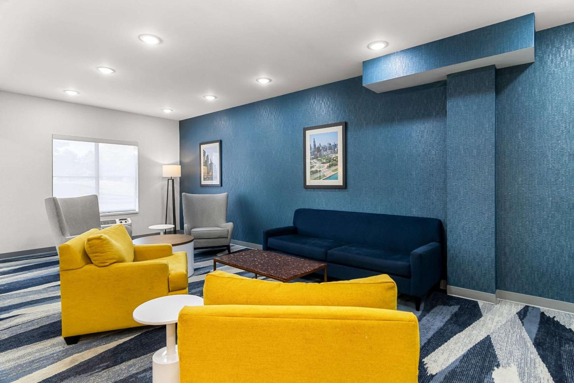 Comfort Inn & Suites Near Tinley Park Amphitheater Eksteriør bilde